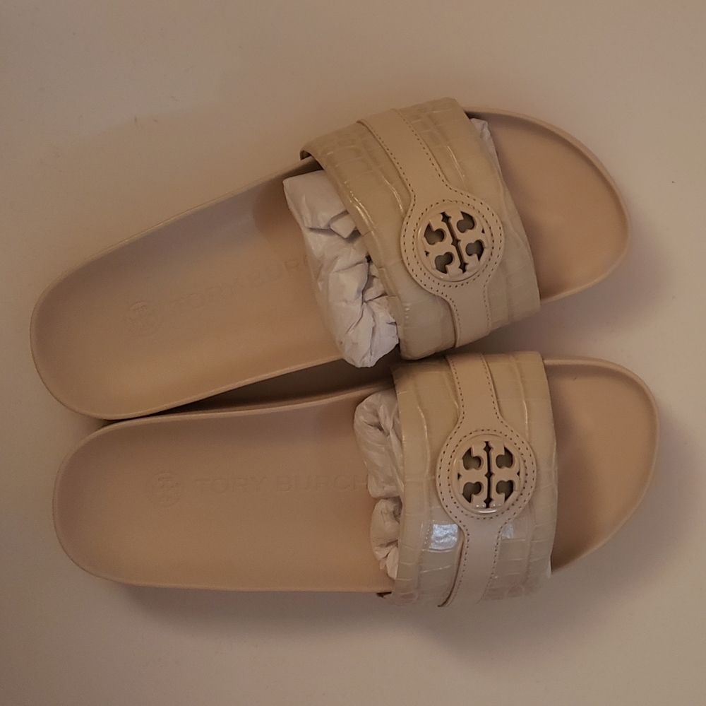 Tory Burch Carson Anatomic Slide Croc Embossed
